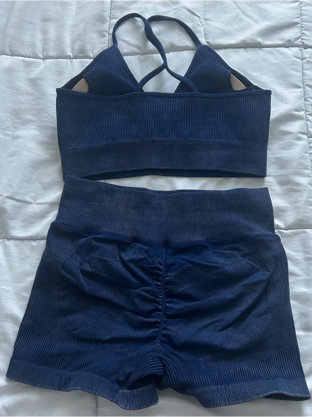 Ribbed Navy Blue Seamless Sports Bra & High-Waist Shorts Set - Picture 4 of 6